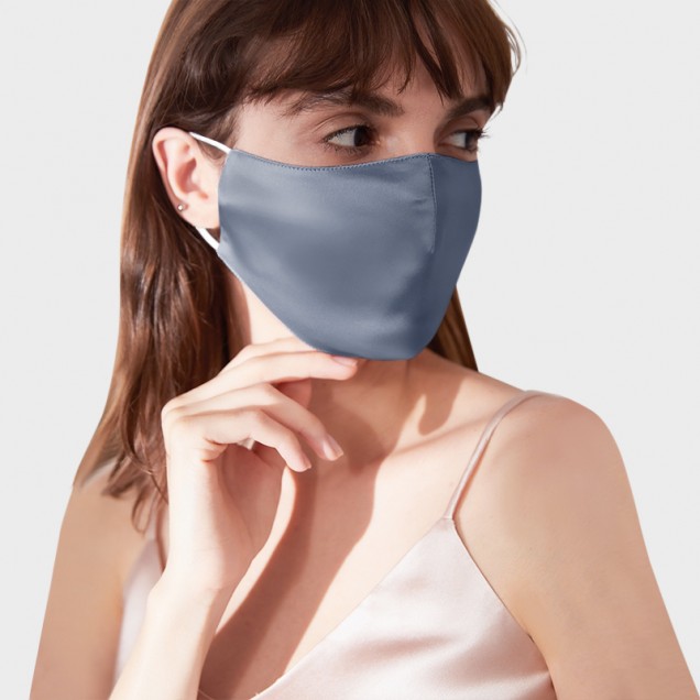 Misty Blue & White Double-Sided 22 Momme Silk Face Mask Australia Misty Blue & White Double-Sided 22 Momme Silk Face Mask Australia